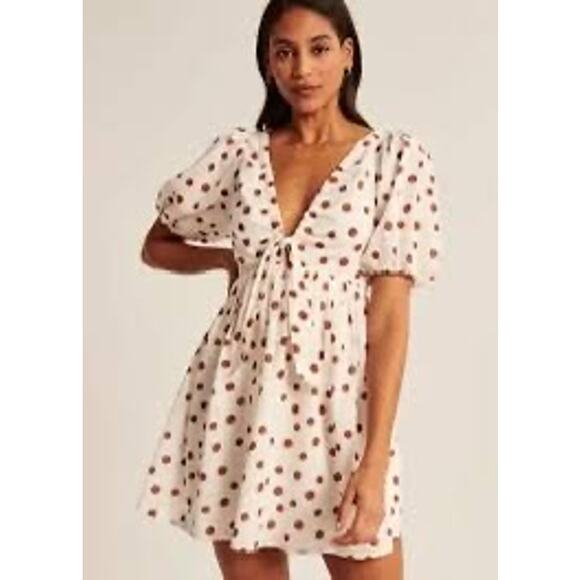 Abercrombie & Fitch Dresses & Skirts - Abercrombie & Fitch Women’s White and Brown Polka dot  tie front size Medium